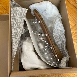 Travel Wrap around sandals by Steve Madden